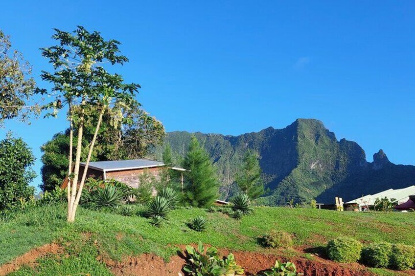 Mystery House and view of Mount Tefatua