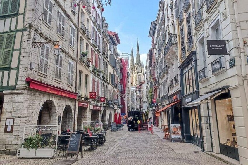 Bayonne 2