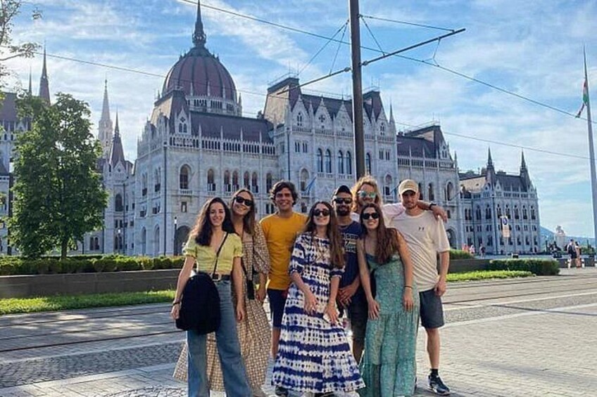 Free Tour Budapest Essential in Spanish 5