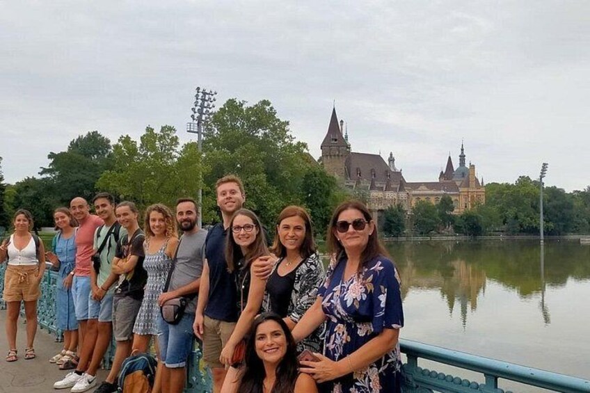 Free Tour Budapest Essential in Spanish 4