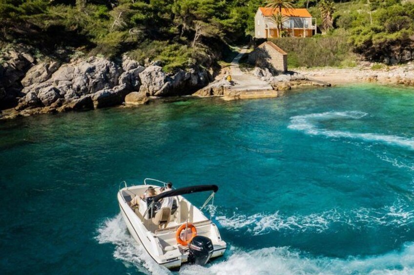 Private Boat Tour-Elafiti islands,Blue and green cave,Sandy Beach 2