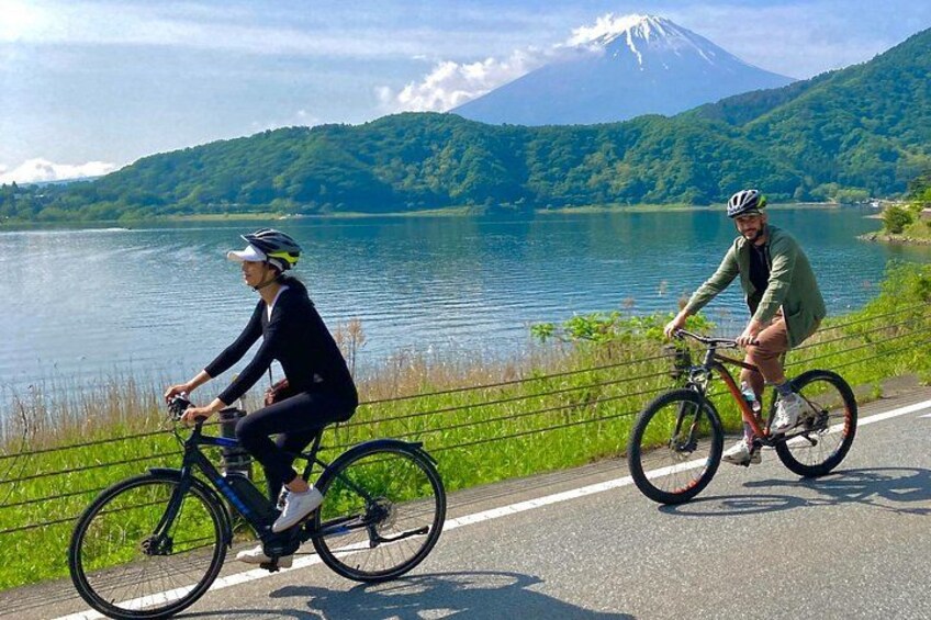 Lake Kawaguchi Explorer: E-Bike Guided Tour 3