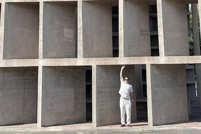 Touch, feel and see Le Corbusier's Tower of Shadows and see brutalist futuristic architecture planed in the 50's still functioning! 4