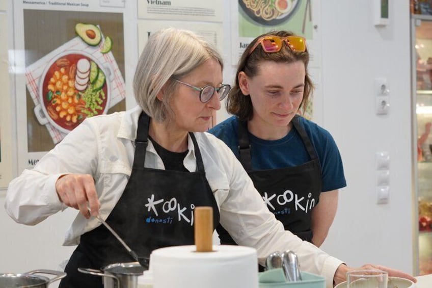 Basque Cooking Experience: Market Tour & Hands-On Class English 4