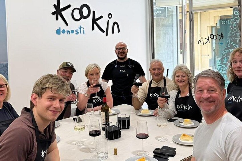 Basque Cooking Experience: Market Tour & Hands-On Class English 2