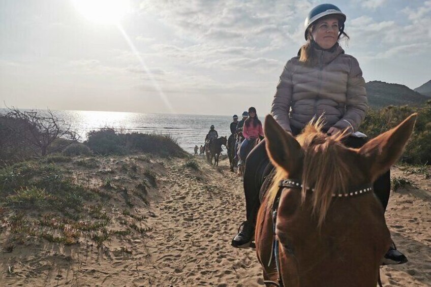 Alghero: Guided Horseback Ride at Lake Baratz & Porto Ferro