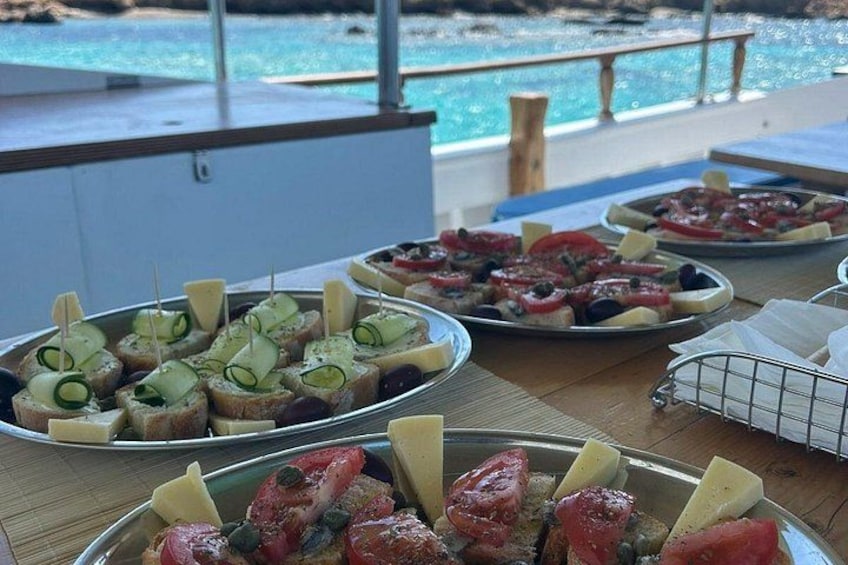 Semi-Private Half Day/Sunset cruise 4