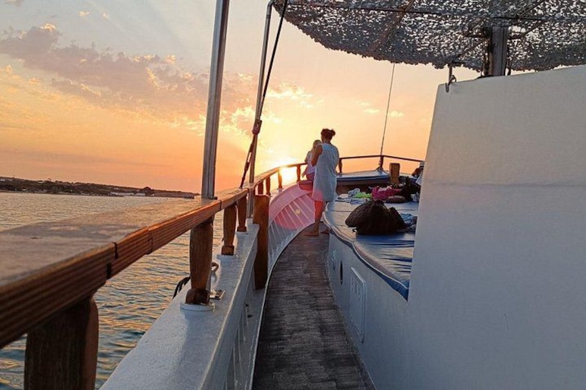 Semi-Private Half Day/Sunset cruise 2
