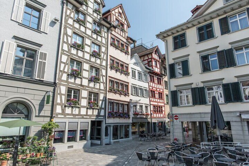 View from Grüningerplatz to Schmiedgasse