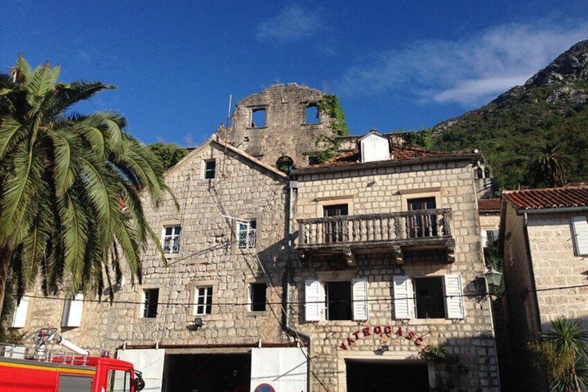 Kotor and Budva Old Town Tour For Cruisers 2