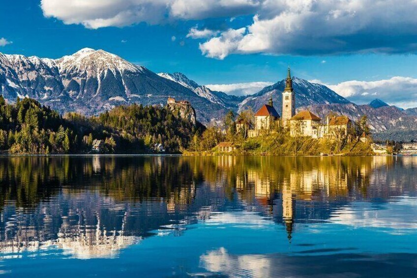 8-Hour Lake Bled, Lake Bohinj and Waterfall Savica Tour