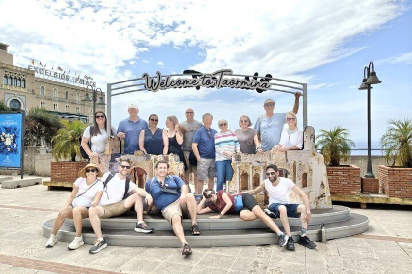 Taormina Castelmola : private cruise tour from Messina 5