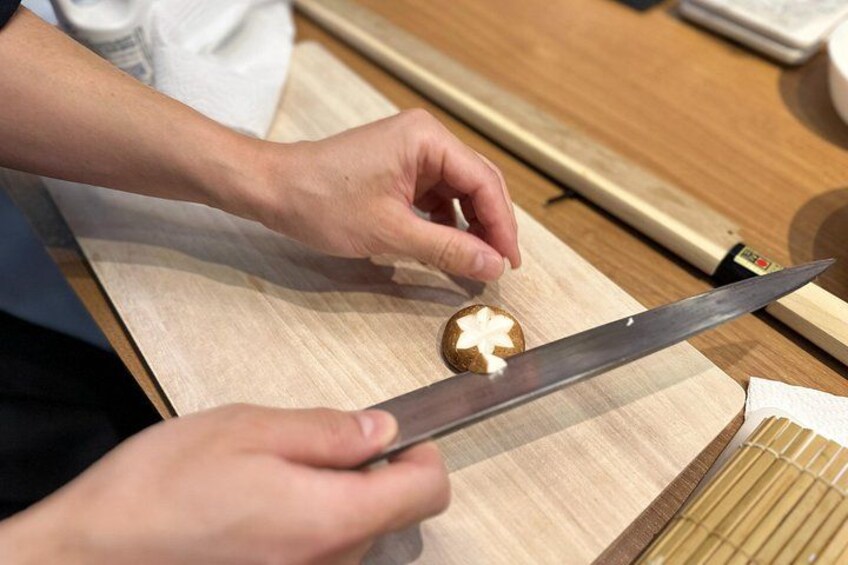 Kanazawa: Sushi & Japanese Cooking at a 56-Year Cooking School 3