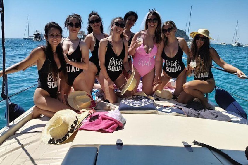 Boat party and ralax in the Gulf of Poets 5