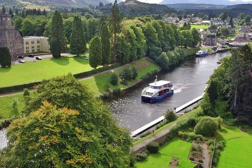 Cruise Loch Ness at Fort Augustus 3