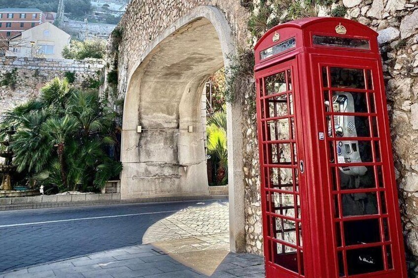 3hrs Private Historical Tunnel Tour 5