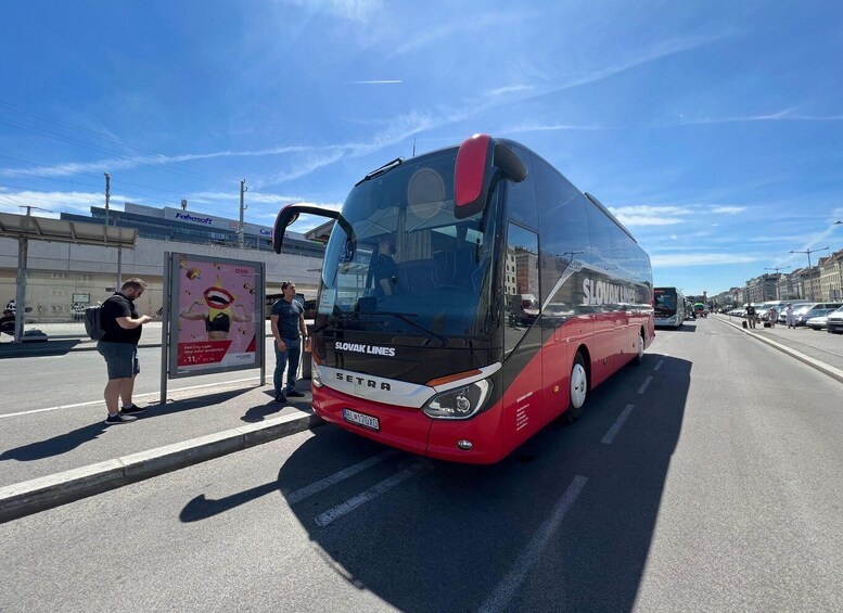 From Bratislava/Vienna: Fast and Comfortable Bus Transfers 1