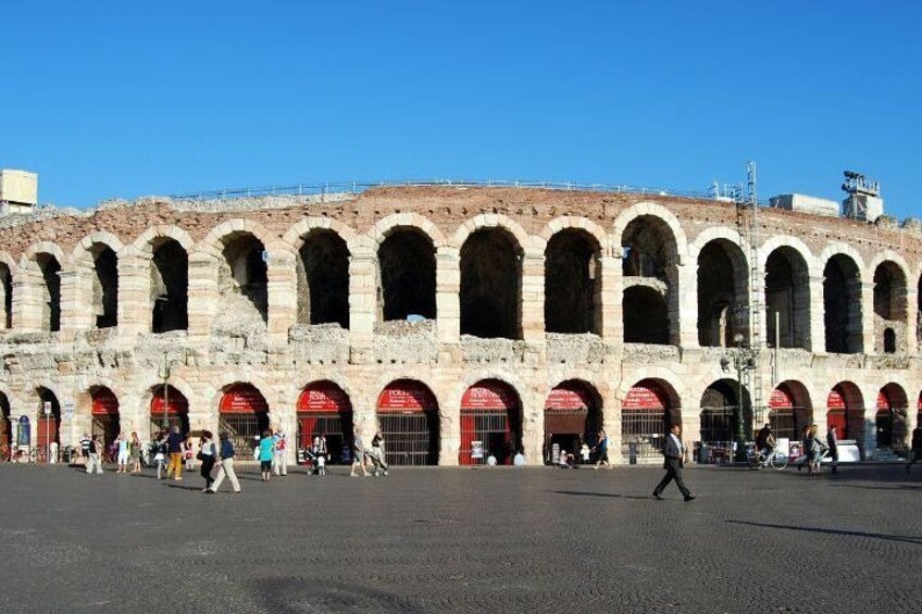 Verona : Private Custom Walking Tour With A Guide (Private Tour) 2