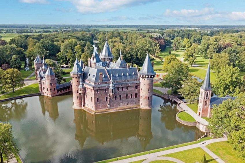 Private day trip from Amsterdam to Utrecht and De Haar Castle 1