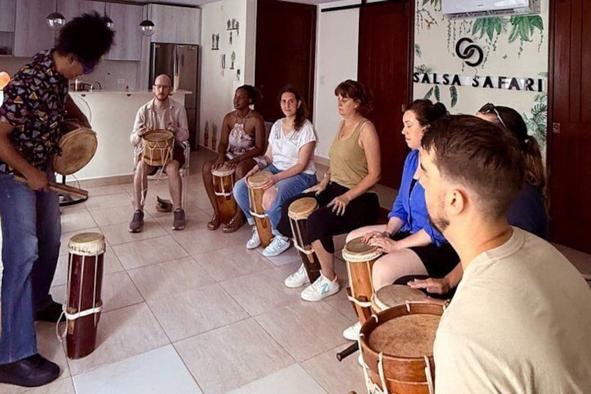 Play Panamanian Drums : Afro-Caribbean Rhythms 4