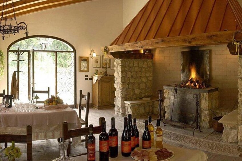 Tour and tasting of 5 Valpolicella Vintages Wines near Fumane 2