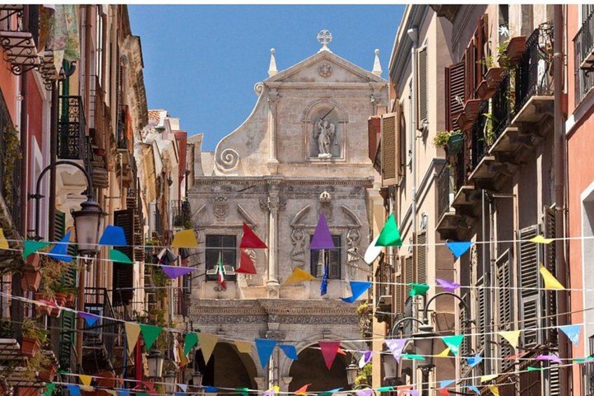 Cagliari : Private Custom Walking Tour with Local Guide 3