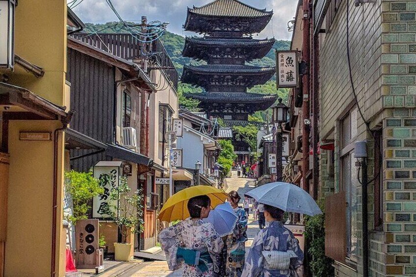 Perfect 4 Day Sightseeing Tour in Japan