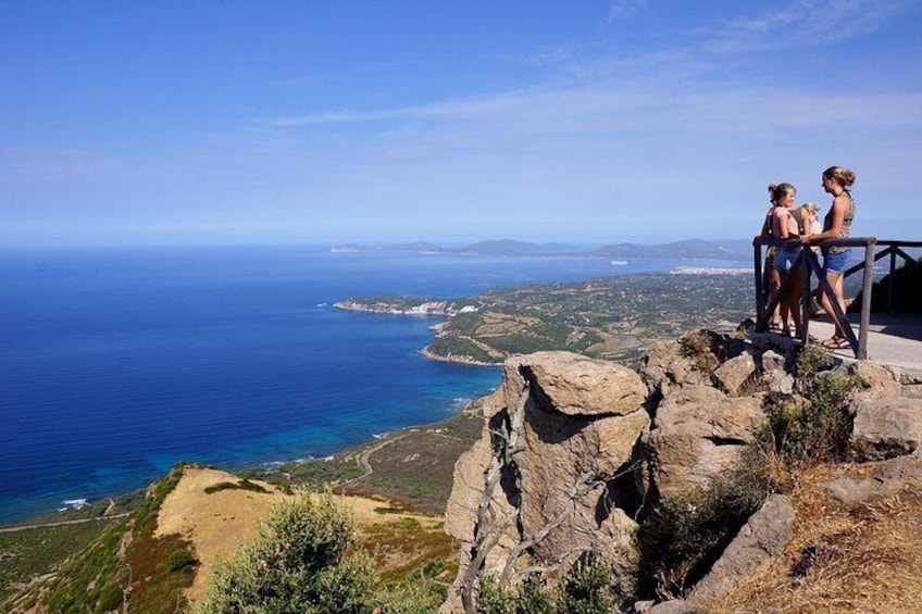 Alghero: Jeep tour to discover nature and breathtaking landscapes 3