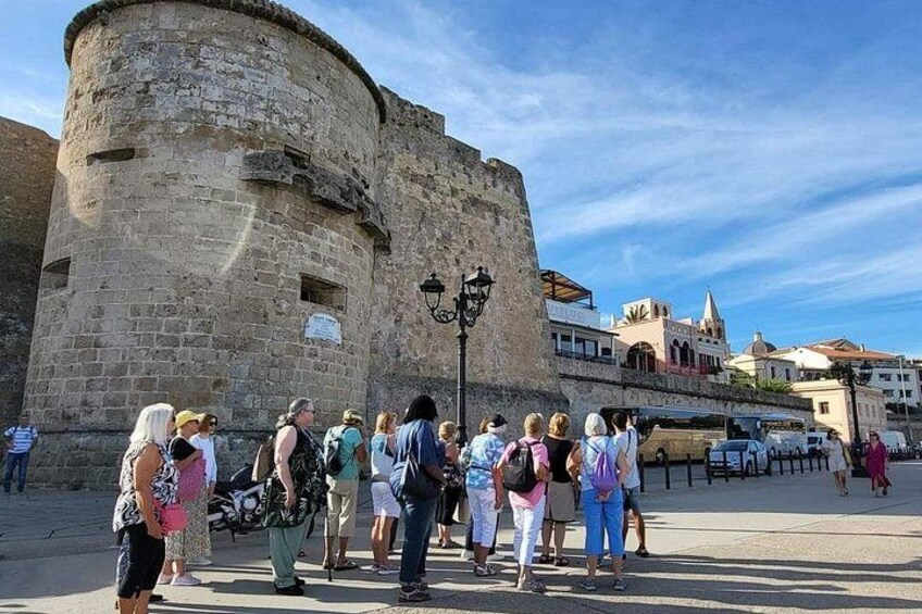 Private Walking Tour of the Historic Center of Alghero 2