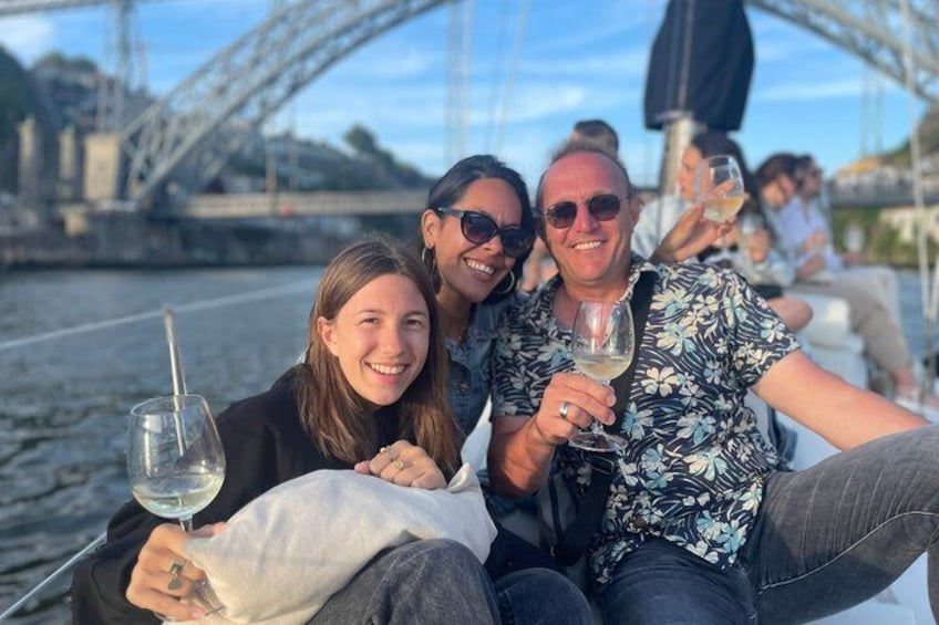 Porto : Charm cruise on a sailing boat with wine and charcutaria. 4