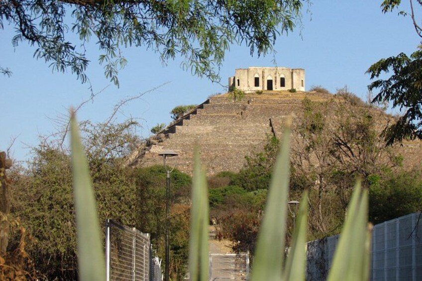 Toltec pyramid in Queretaro. 2