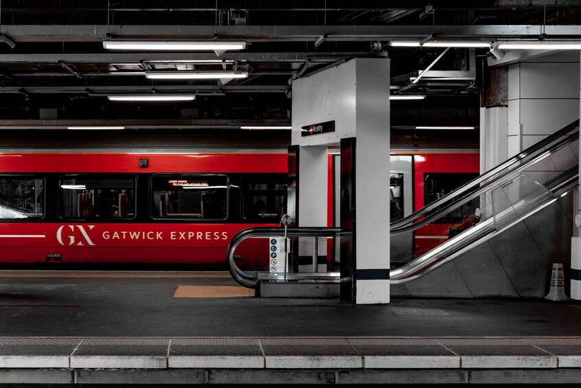 Picture 1 for Activity Gatwick Airport Express: The Direct Train to Central London 4