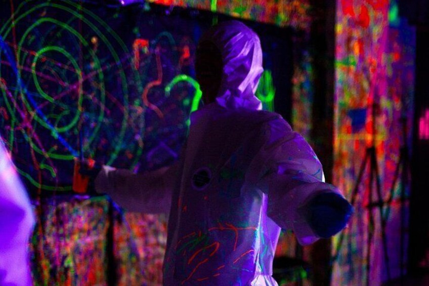 Glow in the Dark Splatter Paint Experience 5