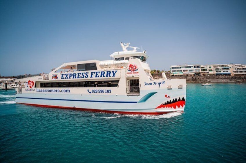 Full-Day Cruise from Lanzarote to Corralejo and Lobos Island 2