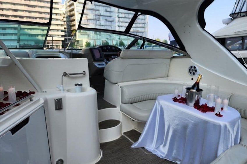 60-Minute Toronto Luxury Yacht Sightseeing Prosecco Cruise! 1