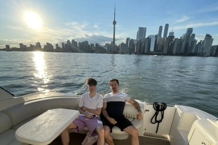 60-Minute Toronto Luxury Yacht Sightseeing Prosecco Cruise! 3