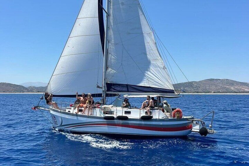 Private Full/Half-Day Boat Trip in Greece with Food and Drinks 3