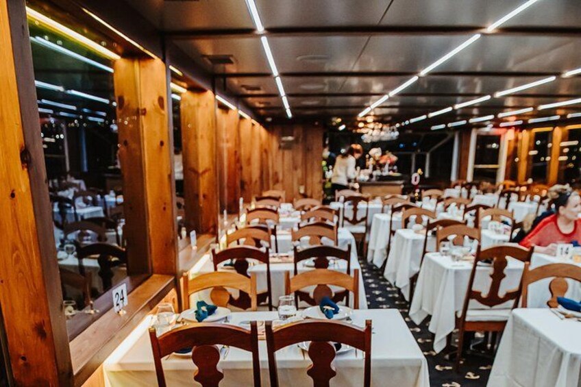 New York City Dinner Cruise with Live Music 2