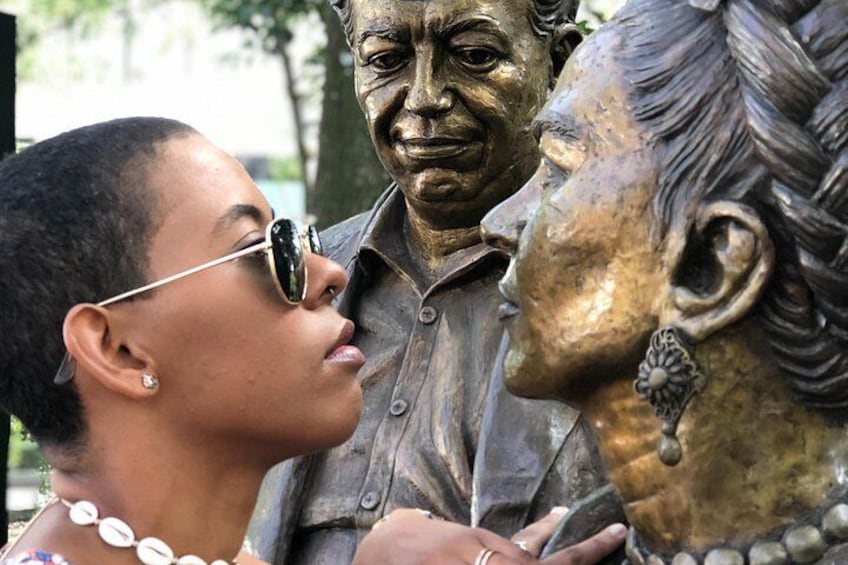 Frida Kahlo VIP [Museum Tickets Included] Walk, Markets & Churros 2
