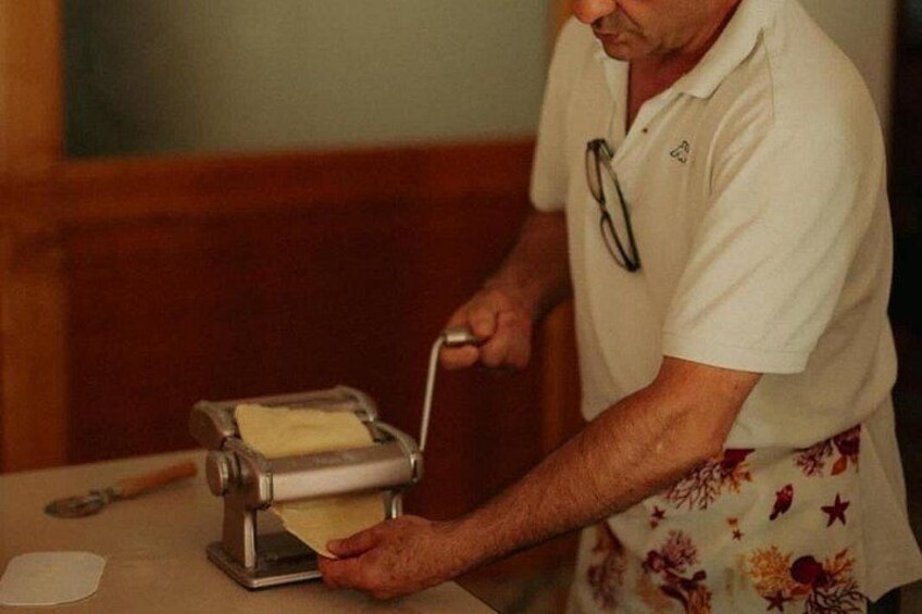 Cooking class with Pasta, mozzarella and Tiramisu with wine 4