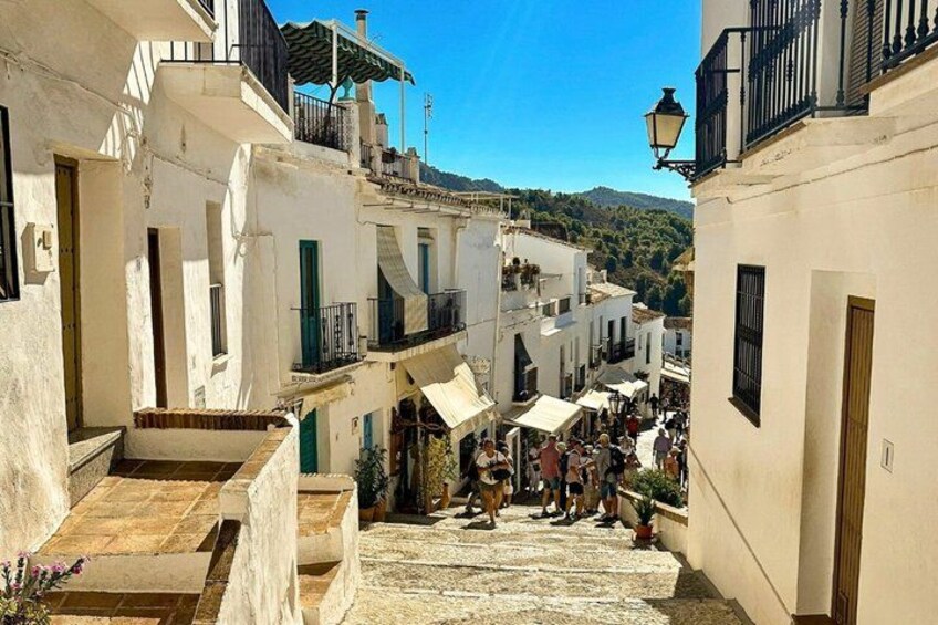 Nerja, Nerja and Frigiliana Caves Day Trip 4