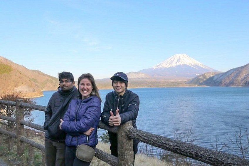 View of Mount Fuji at Lake Motosuko (1000 yen bill) 4