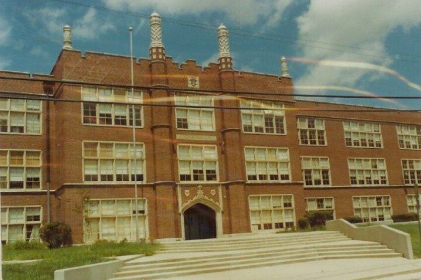 Welcome to history! This is Elvis Presley’s alma mater, Humes High School—where The King’s journey began. 2