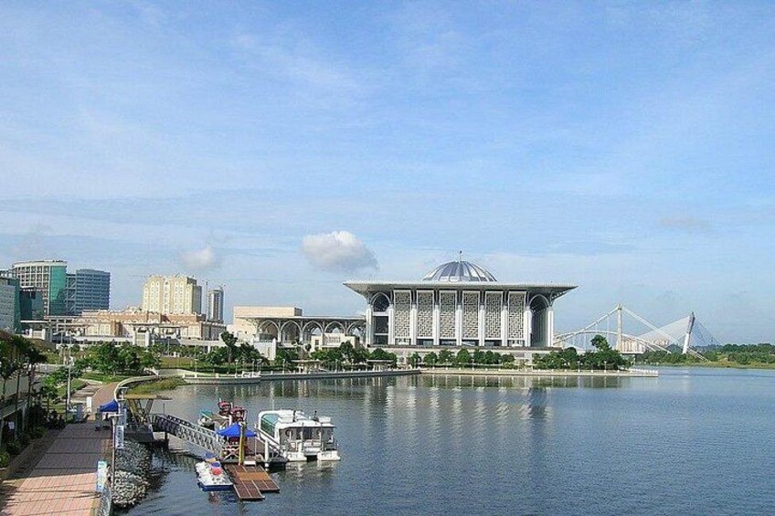 Putrajaya City Tour From Kuala Lumpur 4