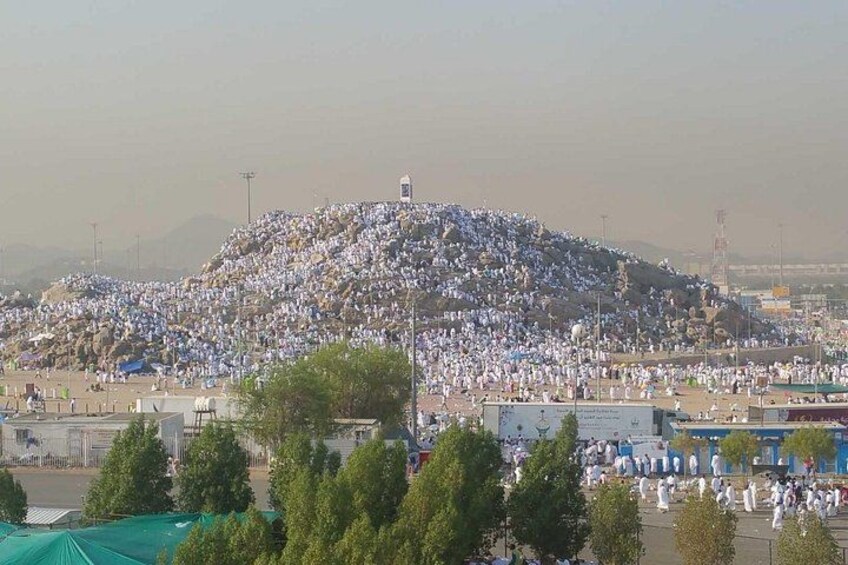 "Makkah Tour: Unveiling the Sacred Charms of Saudi Arabia's Iconic City" 4