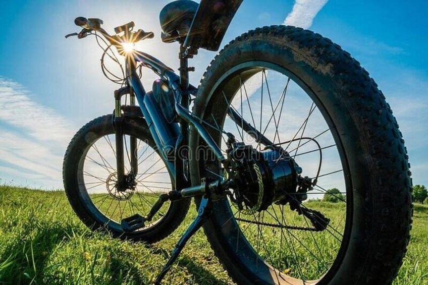 Cave Point E - Bike Tour 5