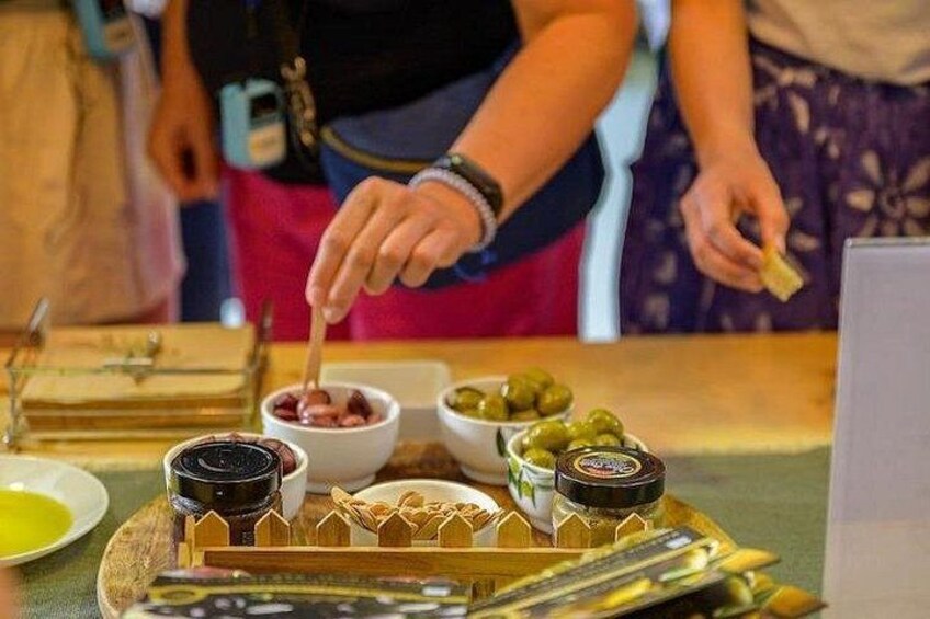 Olive Tasting 2
