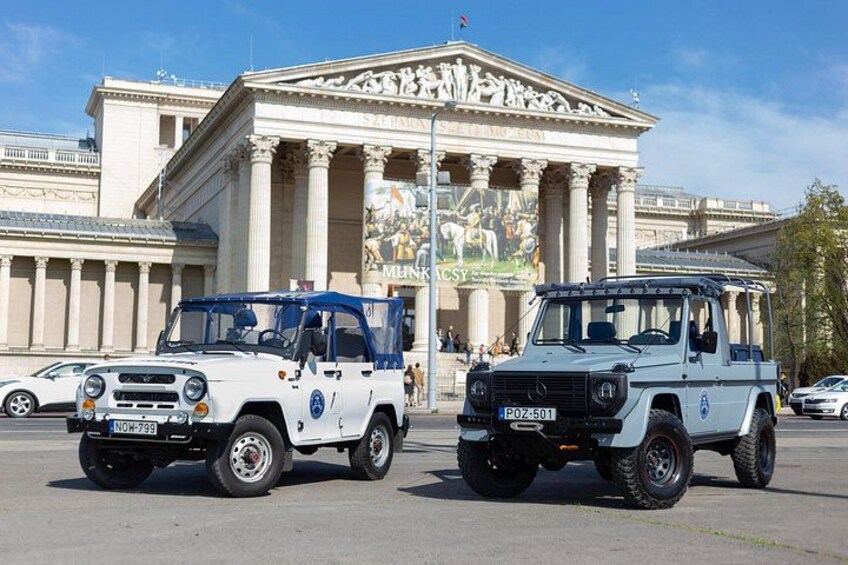 Private Budapest City tour with Classic Russian Jeep or G-Wagon! 5
