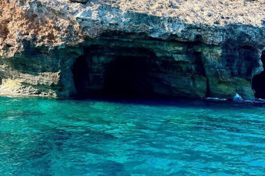 Private RIB Boat Tour to the Secret Beach in Rethymno 2