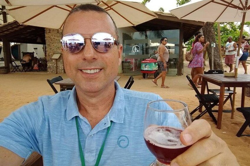 Taking a break for a refreshing fruit juice at Tamar bar. Cheers! 4